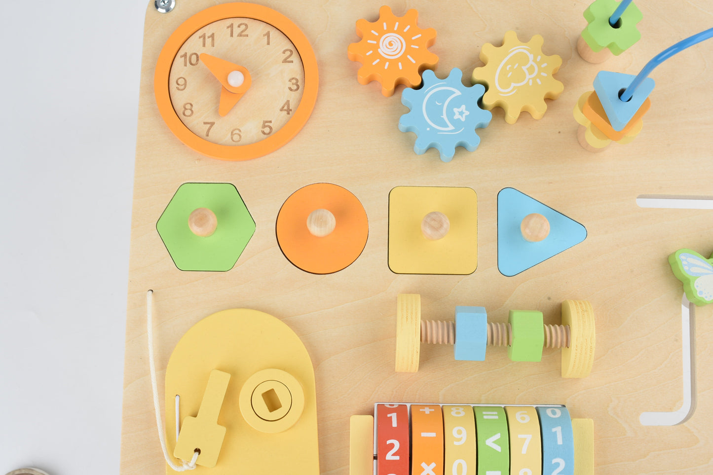 Montessori Spieltisch aus Holz – Lernspielzeug ab 1 Jahr