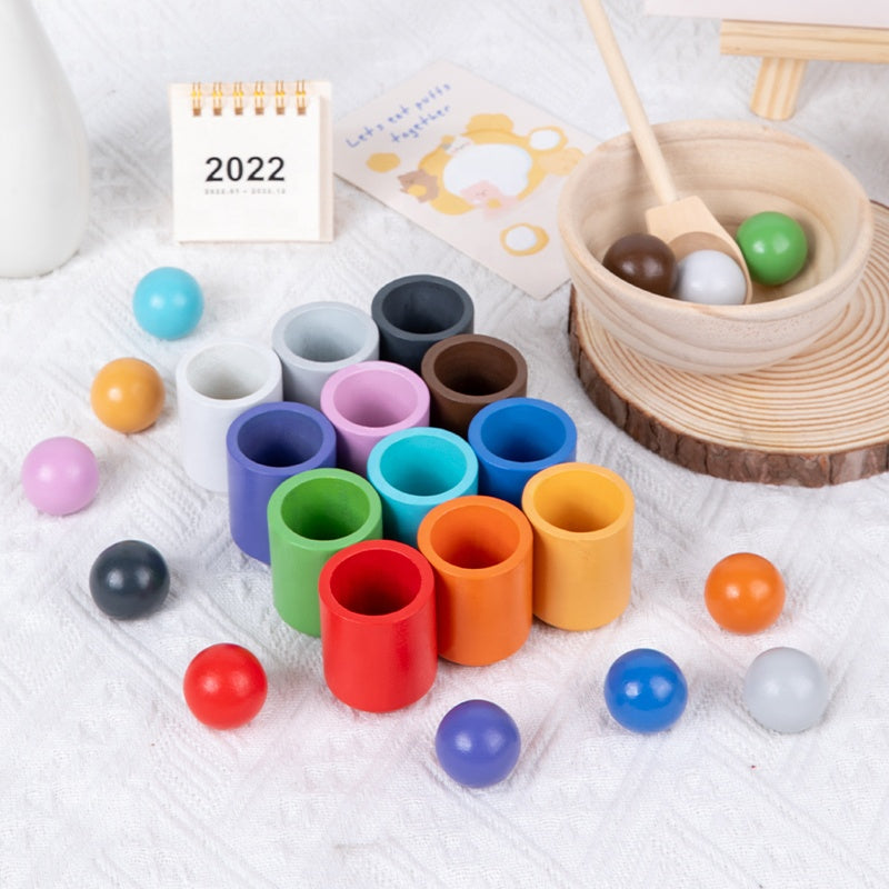 Montessori Holz-Ball-Zuordnungsspiel – 12 Farben ab 3 Jahren