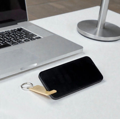 Schlüsselanhänger mit Handyhalter