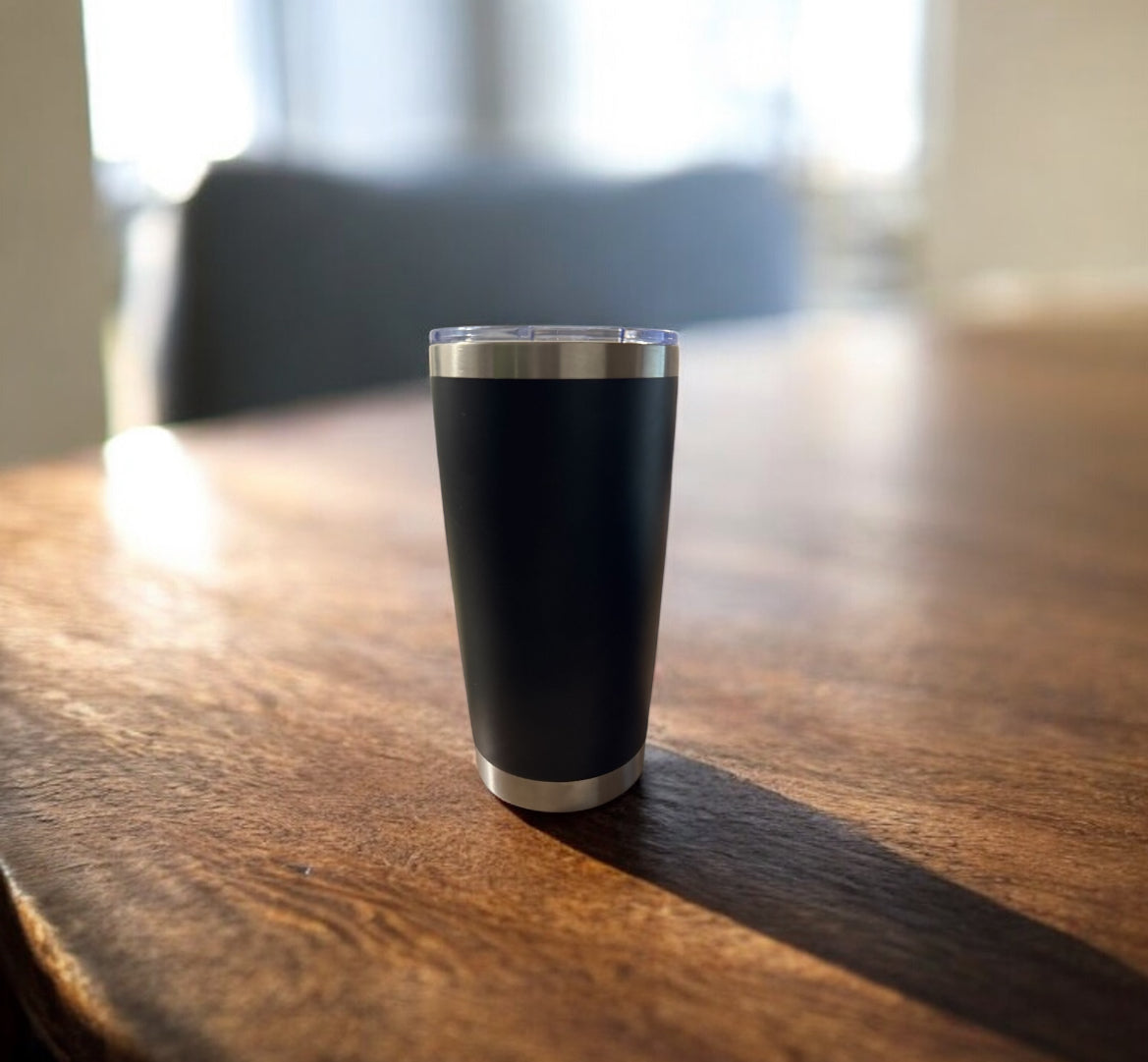 Personalisierbarer Thermobecher in Schwarz