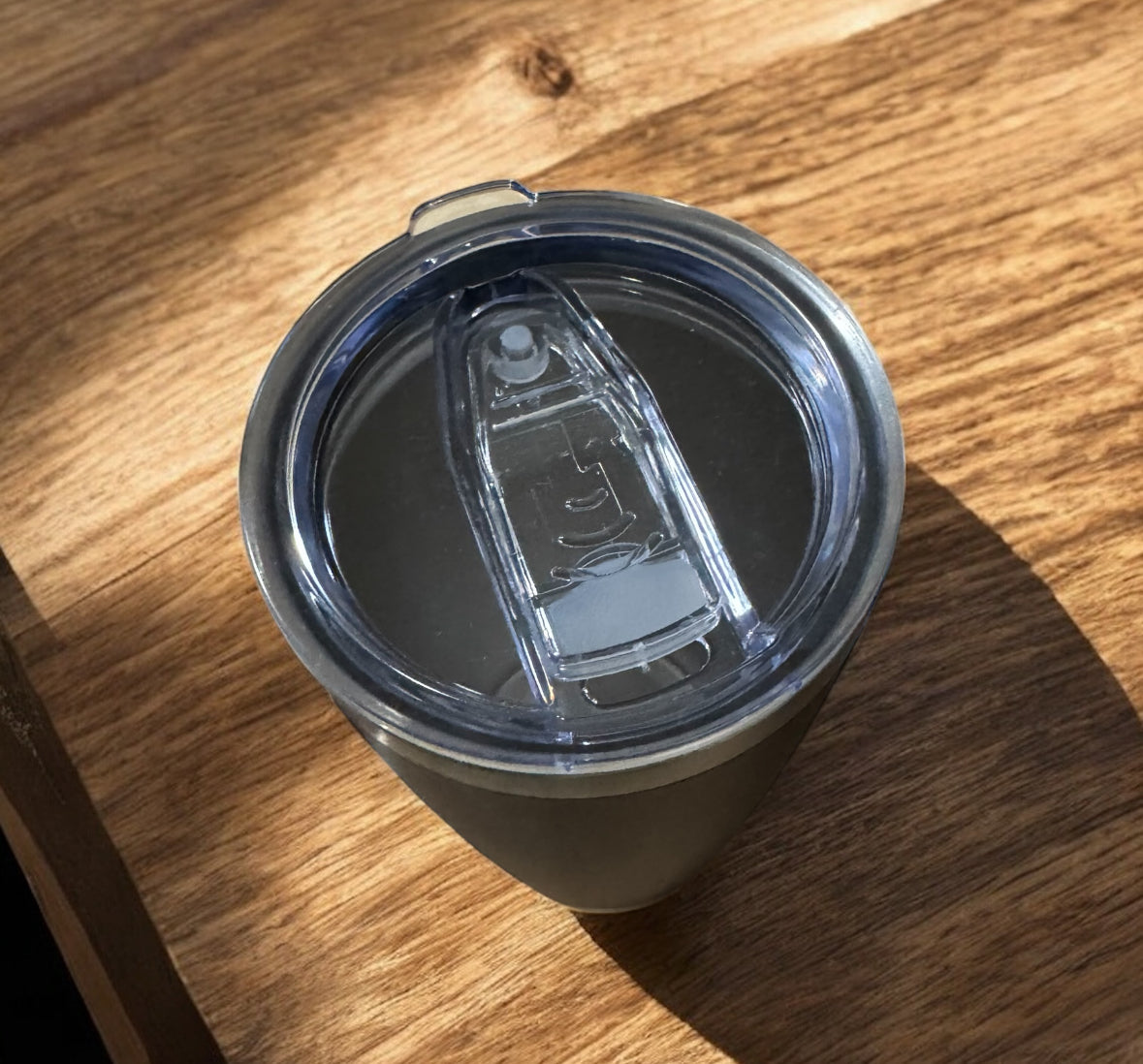 Personalisierbarer Thermobecher in Schwarz