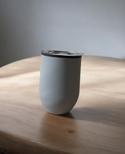 Reisebecher aus Edelstahl personalisierbar – Heiß & kalt genießen