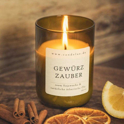 Duftkerze Gewürzzauber handgefertigt aus Weinflasche – Weihnachtsgeschenk Sojawachs – vegane Kerze Hygge Gemütlichkeit
