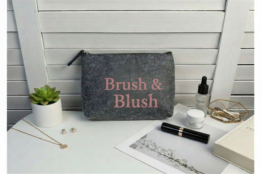 Personalisierte große Filztasche mit Initiale und Name, praktische Kosmetiktasche aus Filz 