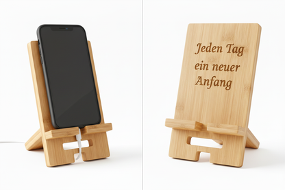 Bambus Smartphone-Halter mit Handy und Gravur - Zwei Ansichten