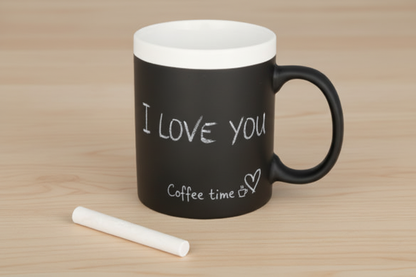 Personalisierbare Tafel-Tasse 330ml mit Kreide - Beschreibbare schwarze Kaffeetasse mit 'I love you' Nachricht und Notiz, inklusive weißer Kreide