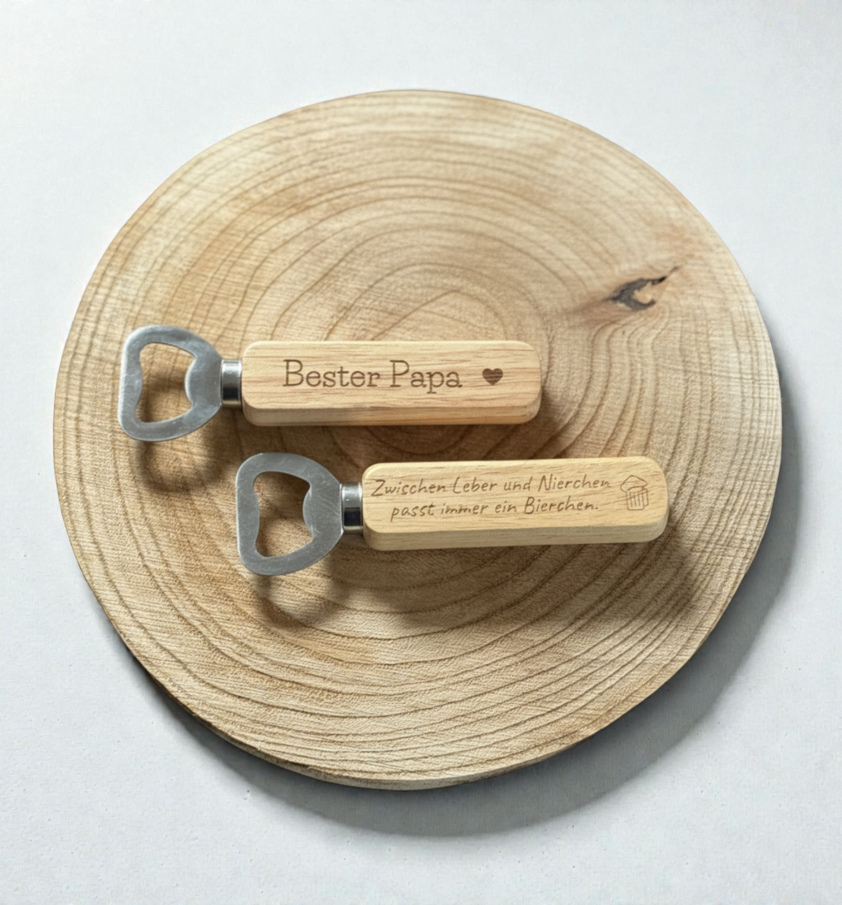 Flaschenöffner mit Magnet aus Holz, individuell gravierbar