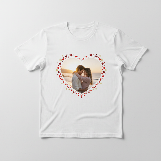 Weißes T-Shirt mit Herz-Motiv
